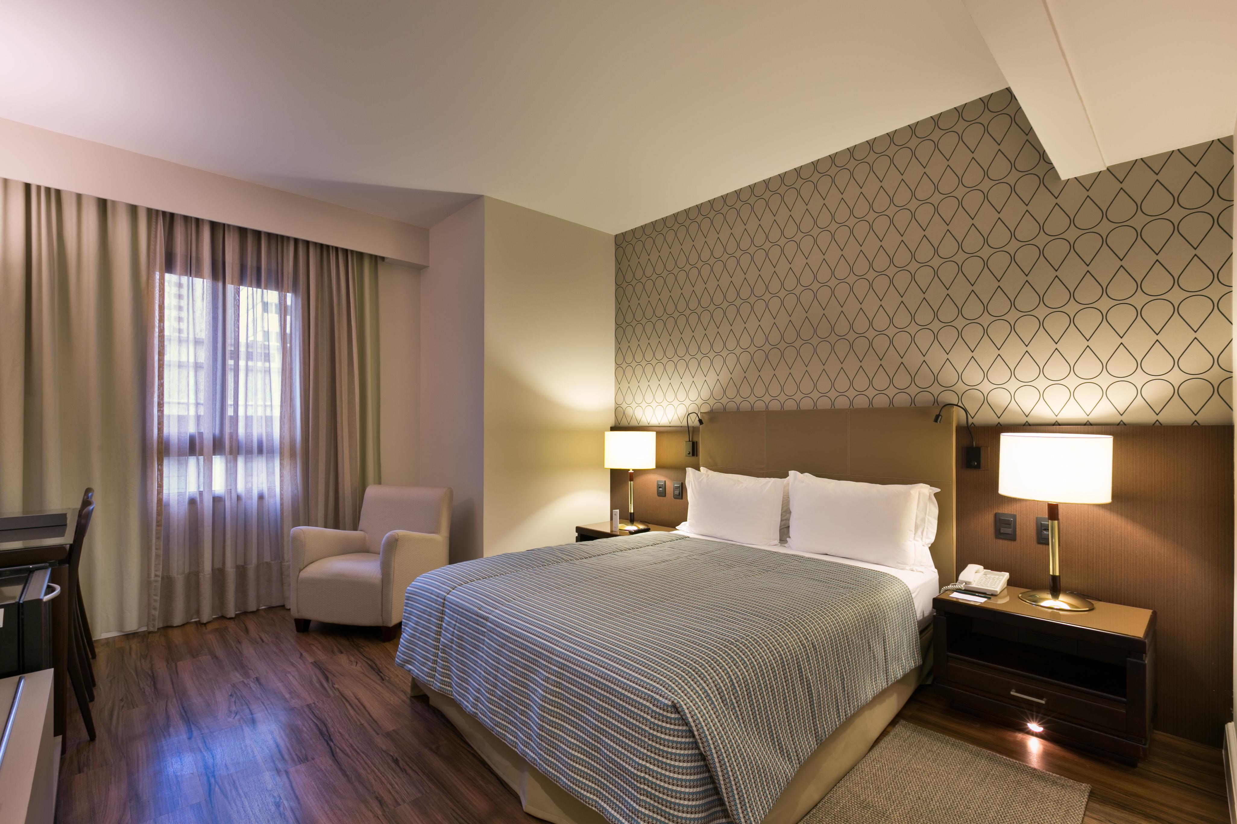 Bourbon Hotel & Suites Curitiba Eksteriør bilde A bedroom at the hotel