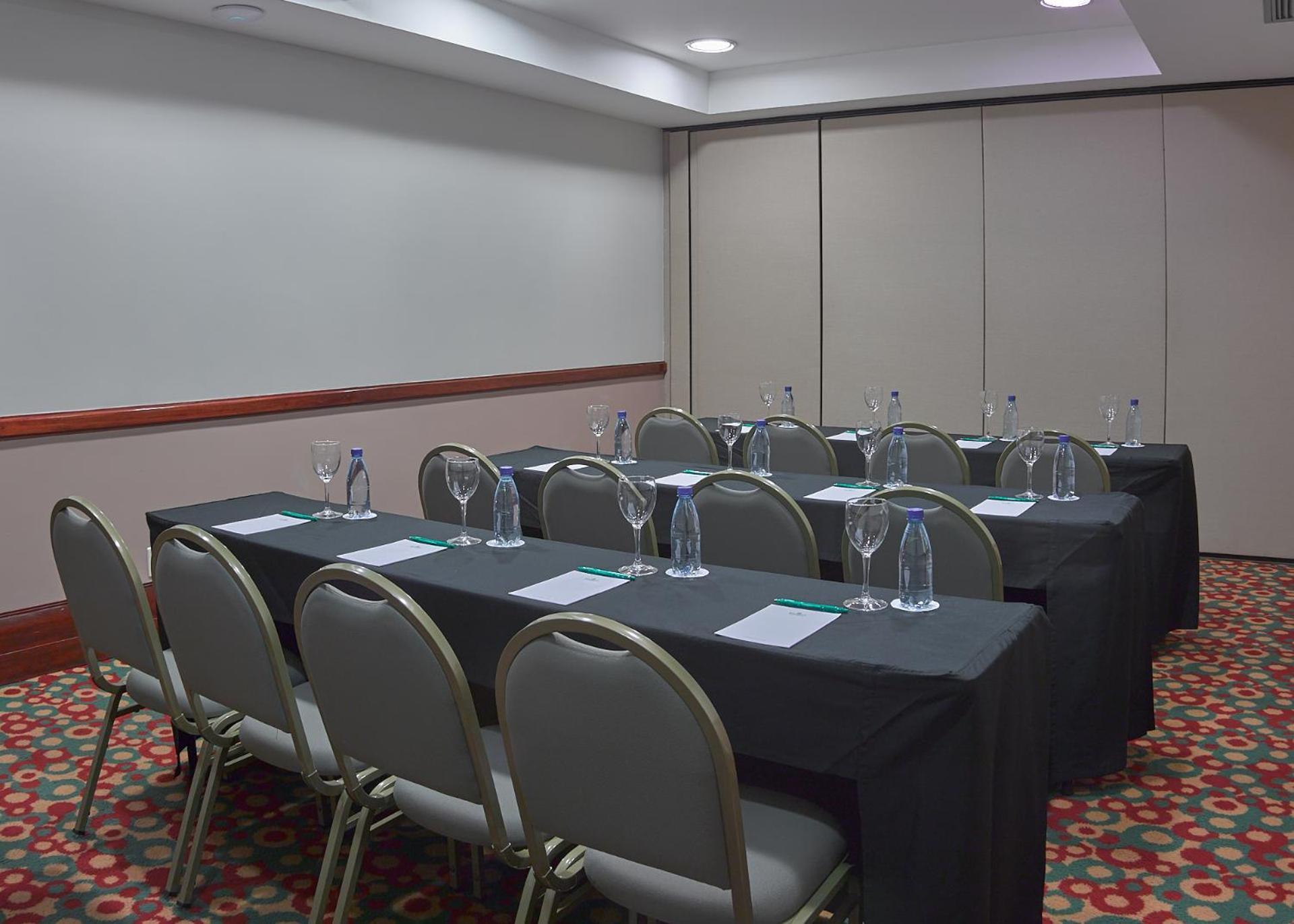 Bourbon Hotel & Suites Curitiba Eksteriør bilde Meeting room